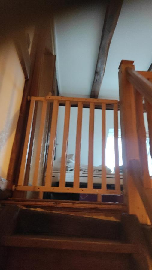 Au Petit Ruisseau-etage Et Combles-maison Alsacienne 4 Personnes 4 Nuitees Minimum *