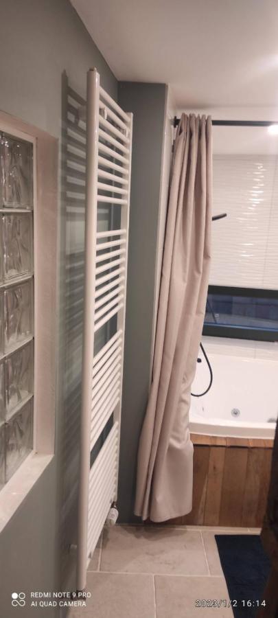 Au Petit Ruisseau-etage Et Combles-maison Alsacienne 4 Personnes 4 Nuitees Minimum * Langensoultzbach